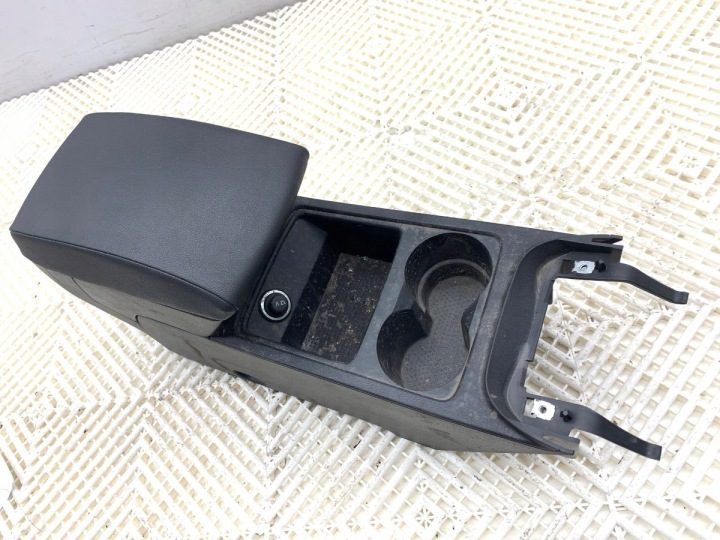 ЦЕНТРАЛЬНЫЙ ТОННЕЛЬ С ПОДЛОКОТНИКОМ SEAT LEON III Хэтчбек 5F0863243A, фото 2