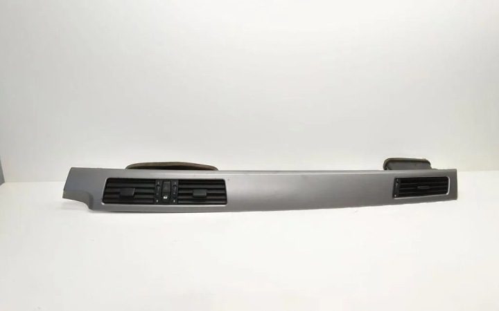 Воздухозаборник консоли BMW 5 (E60) 7129233 3.0L дизель 2005, фото 1