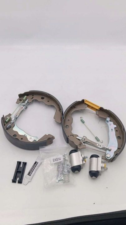Brembo K 68 077 Комплект колодок тормозных барабанных, фото 2