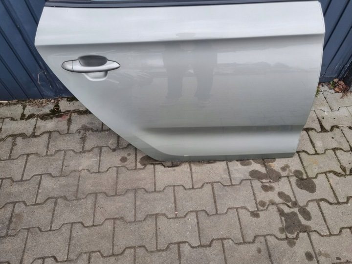 KIA Carens IV 13-19 дверь правая задняя в сборе K3Y, фото 2
