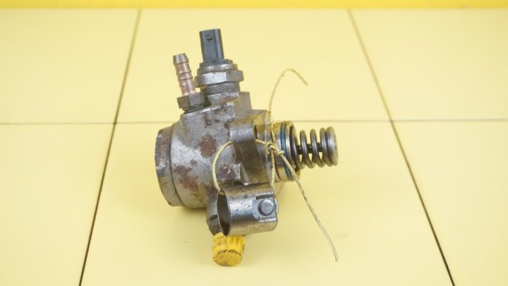 GOLF VII A3 8V LEON 1.4 TFSI 15 г. 122 л.с. CXS топливный насос 04E-127-026-A, фото 3