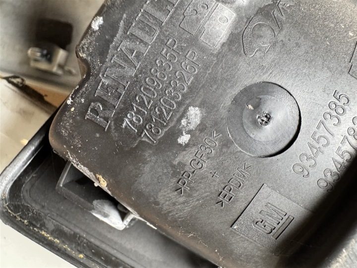ЛЮЧОК ГОРЛОВИНЫ БЕНЗОБАКА ADBLUE МОЛДИНГ 788287806R 781209835R RENAULT TRAFIC 4 IV, фото 8