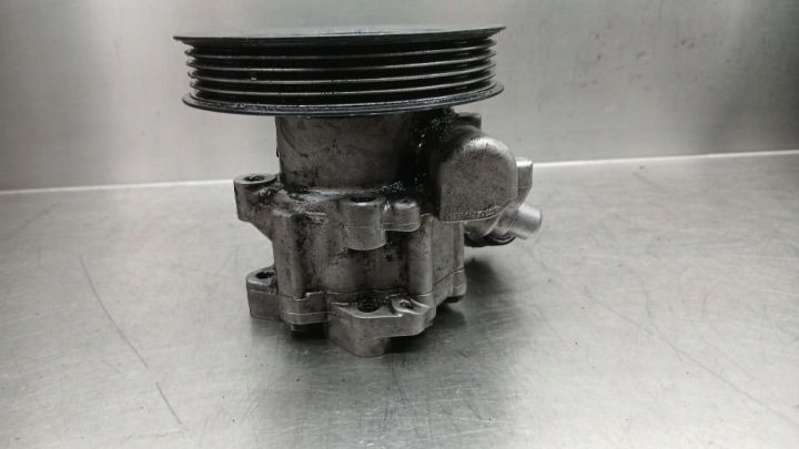 VW Passat B5 1.9 TDI насос гидроусилителя 8D0145155Q, фото 2