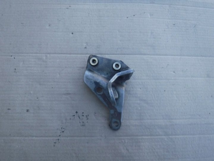 КРОНШТЕЙН DPF VW AUDI SKODA 04L131561J, фото 1