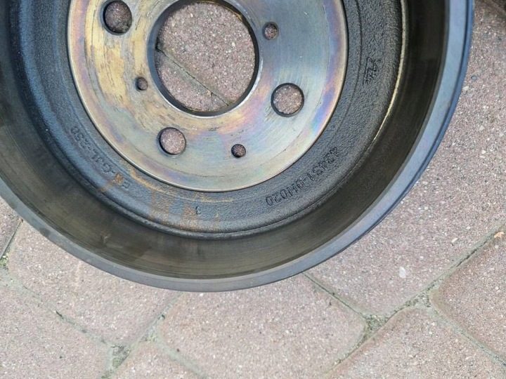 Комплект тормозов задний барабаны колодки Toyota Aygo X 2022 г. 42431-0H020, фото 3