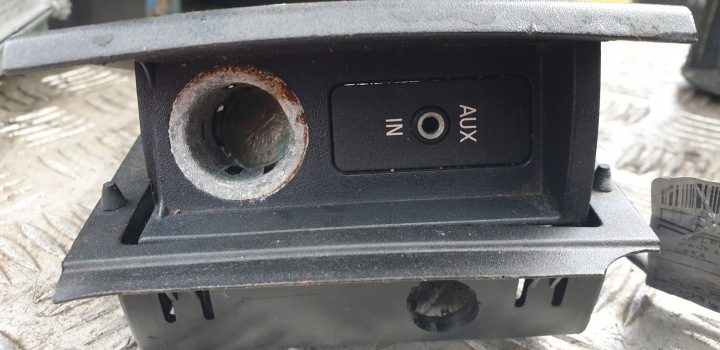 BMW x3 e83 прикуриватель гнездо AUX 3428288, фото 3