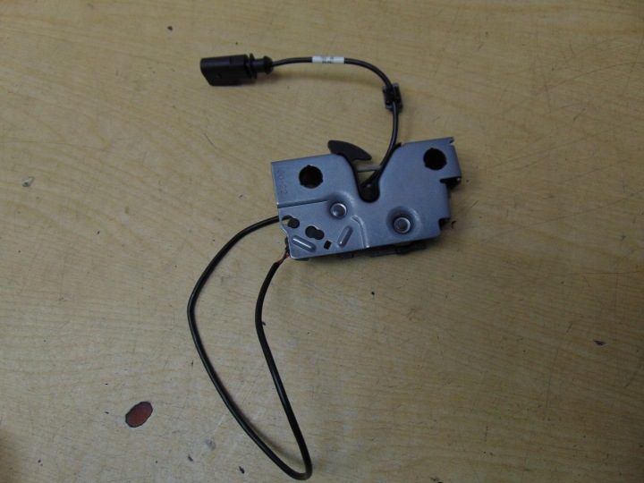 Volkswagen OE 1S0823509E, фото 3