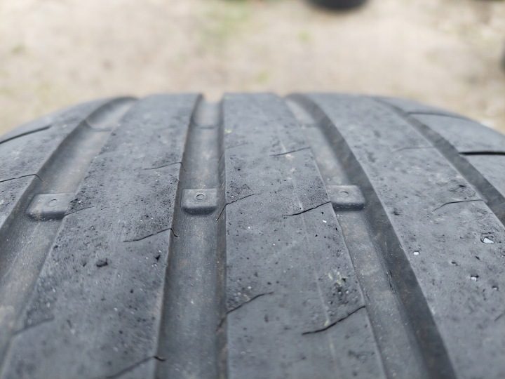 Шина летняя Bridgestone Potenza Sport 245/45R18 100 Y защита диска, усилитель (XL), фото 2