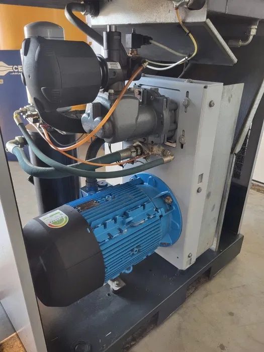Компрессор масляный Atlas Copco Ceccato CSM 30 0 l 10 бар, фото 3