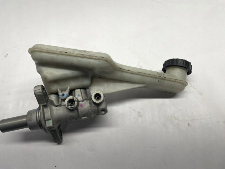 Бачок тормозной жидкости Передний Ford Fusion II 26415200124, фото 4