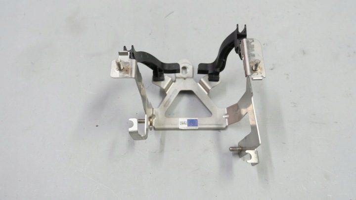 BMW F97 F98 G26 кронштейн датчика давления выхлопных газов 9502646, фото 2