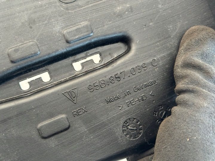 Porsche Macan (95B) 2018 Воздуховод кабины, фото 3