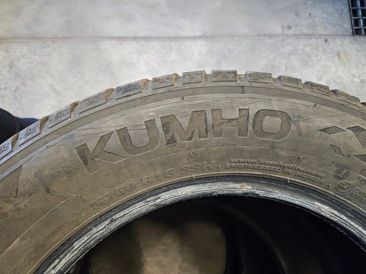 Шина зимняя Kumho WP52 215/60R16 99 H сцепление на снегу (3PMSF), усилитель (XL), фото 2