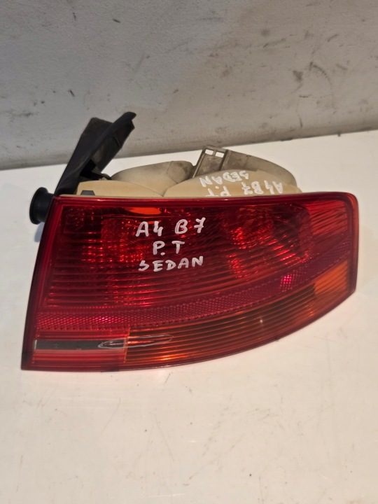 Audi A4 B7 седан фонарь правый задний в крыло Европа 8E5945096, фото 1