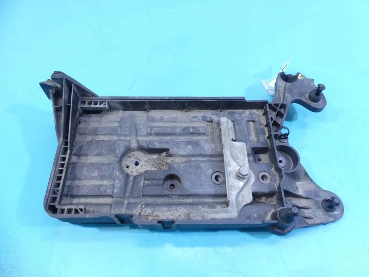 Кожух аккумулятора основание Seat Leon III 12-16 5Q0915321J 1.4 TSI, фото 1