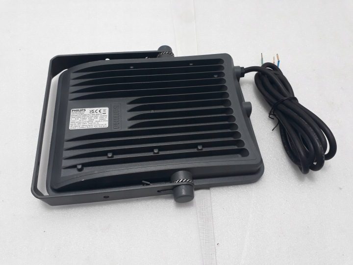 Прожектор LED Philips Floodlight BVP164 LED84/840 PSU 70W 7300lm 4000K, фото 8