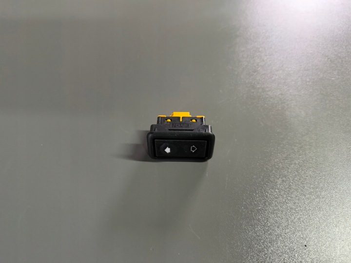 Кнопка панель блок кнопок стеклоподъемников BMW 3 E36 8368941 европа, фото 1