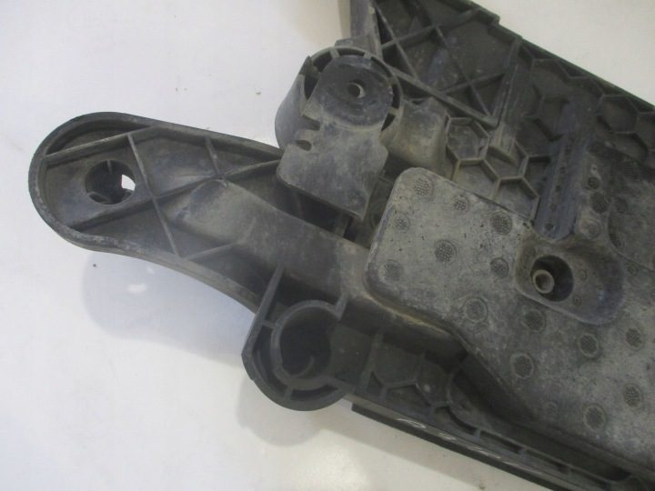 Площадка аккумулятора Audi A3 8V 5Q0915321G, фото 8