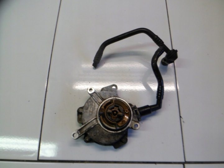 AUDI A3 S3 8P 2.0TFSI CDL НАСОС ВАКУУМНЫЙ 06D145100F, фото 2