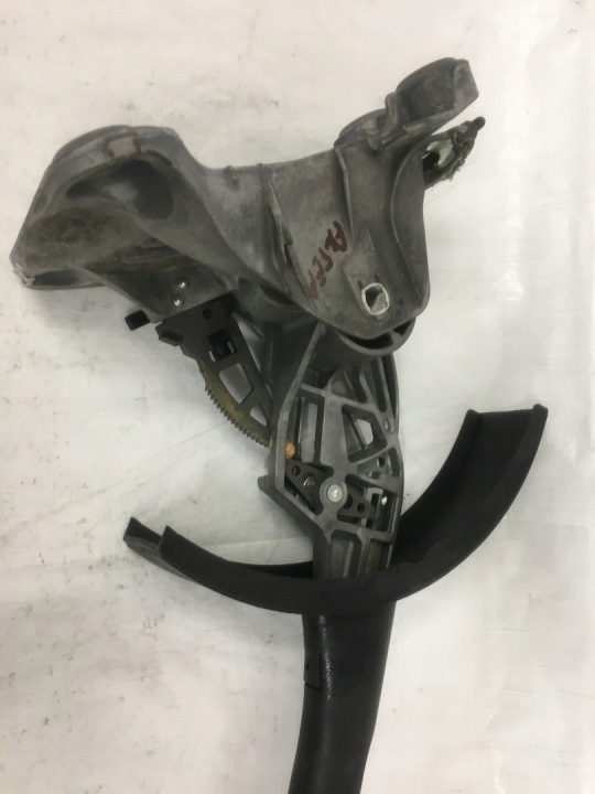 SEAT ALTEA 5P РЫЧАГ РУЧНОГО ТОРМОЗА 5P0711461, фото 7