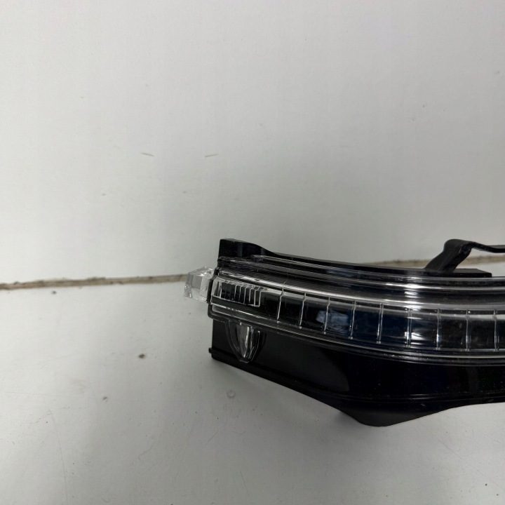 ПОВОРОТНИК LED В ЗЕРКАЛО AUDI Q7 SQ7 II 4M Q5 II BENTAYGA OE 4M0949102A, фото 4