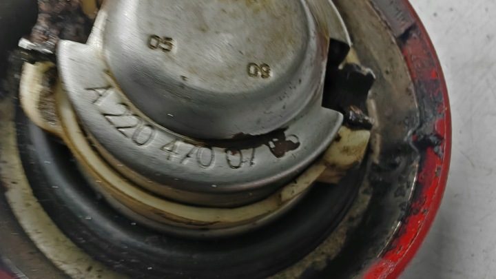КРЫШКА ГОРЛОВИНЫ БЕНЗОБАКА MERCEDES W203 W211 W204 W209 W219 ДИЗЕЛЬ A2204700705, фото 2