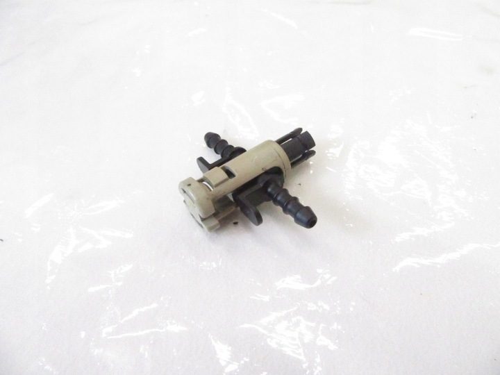 Патрубок przelewu обратка BMW e70 e90 F01 F02 F06 F10 F11 F25 F30 F31 N57, фото 3