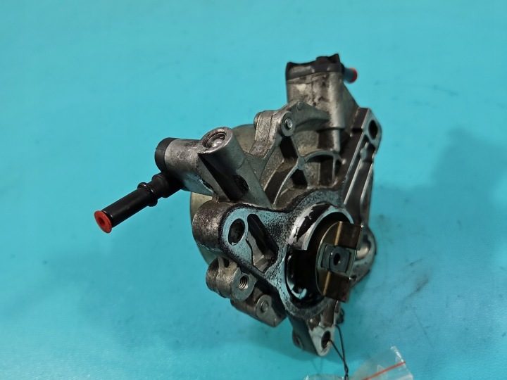 Насос вакуумный Ford S-MAX II MK2 9674192280 2.0 TDCI (T7CL), фото 1