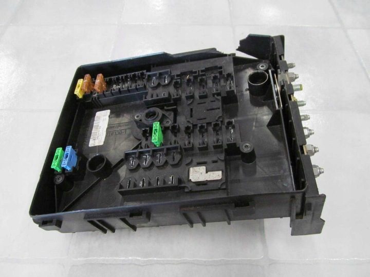 Блок предохранителей 1K0937125A VW Audi Skoda Seat, фото 1