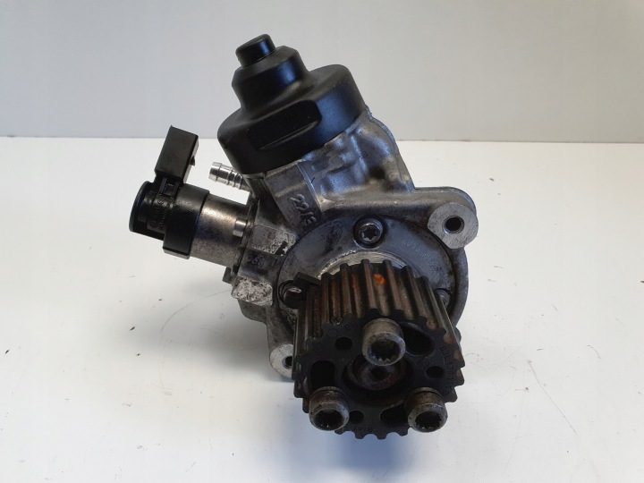 VW Passat B6 2.0 TDI ТОПЛИВНЫЙ НАСОС 0928400768, фото 1