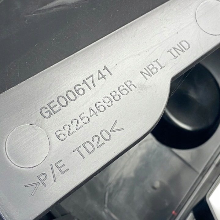 РЕШЕТКА РАДИАТОРА хром Nissan NV300 рестайлинг 21- 623102355r Оригинал, фото 13