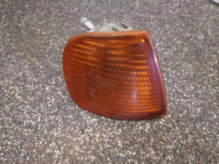 Передняя правая фара поворотника VW POLO (6N2) 6K5953050B 1.6L бензин, фото 1