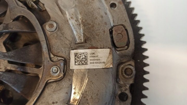 СЦЕПЛЕНИЕ ДВУХМАССОВЫЙ МАХОВИК AUDI Q2 04E105264B, фото 2