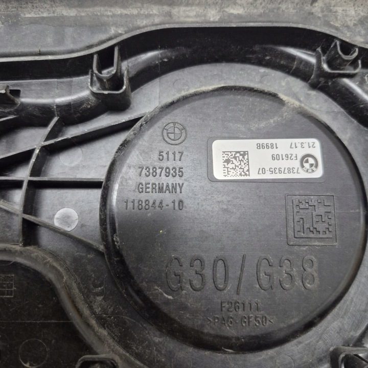 BMW 5 G30 G31 17-24 лючок горловины бензобака разъем зарядки, фото 5