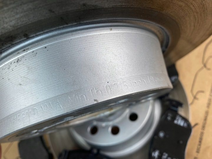 GD VW GOLF VIII ДИСКИ ТОРМОЗНЫЕ КОЛОДКИ ЗАДНИЕ 5Q0615601D ОРИГ. 5 л.с., фото 6