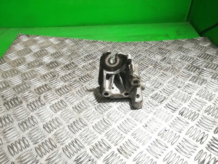 JUMPY SCUDO DS3 DS5 2.0 HDI RH02 КРОНШТЕЙН ДВИГАТЕЛЯ 9682417480, фото 1