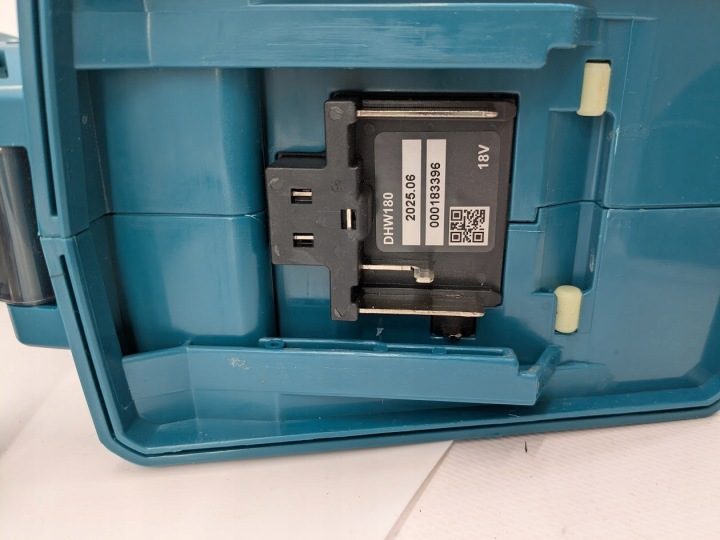 Мойка высокого давления аккумуляторная Makita 18V 24 бар 2 шестерни, фото 5