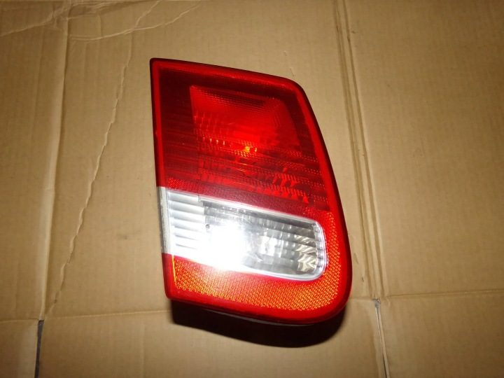 Фонарь левый задний в крышку Saab 93 седан 02-07r., фото 1