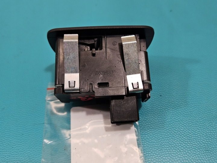 Блок кнопок стеклоподъемников Dodge Caravan V 07-20 68110869AA EU, фото 3
