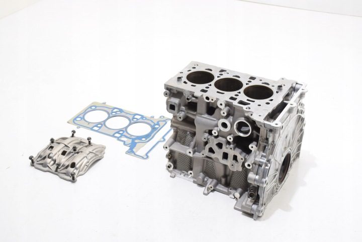 BMW F40 F44 F45 F46 F48 F39 БЛОК ЦИЛИНДРОВ B38A15F - B38B / B38C, фото 1