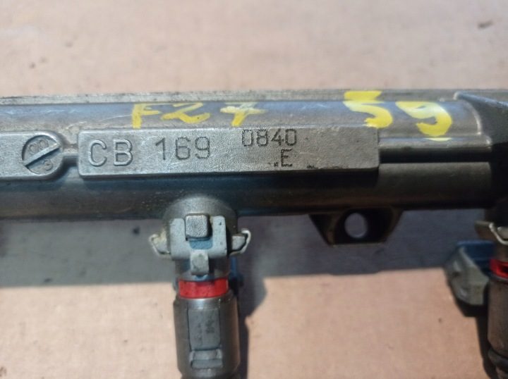Топливная рампа форсунки Seat Skoda VW Audi 047133319S 047906031C, фото 4