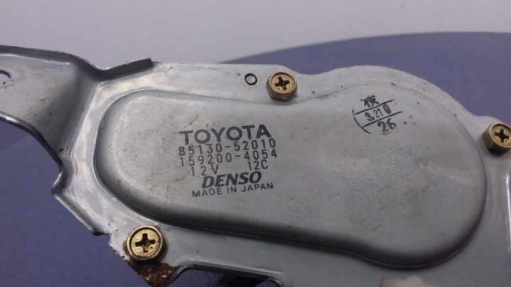 TOYOTA YARIS I МОТОРЧИК ДВОРНИКА ЗАДНИЙ 85130-52010, фото 5