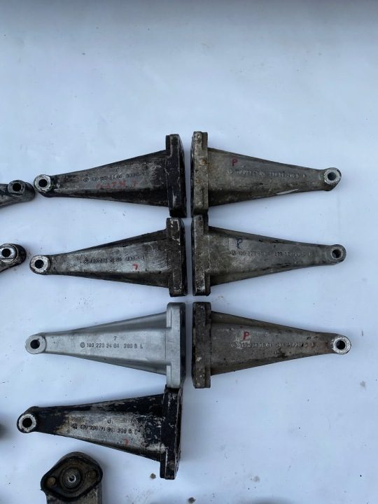 Кронштейн Mercedes W123 W116 W108 W114 W115, фото 2