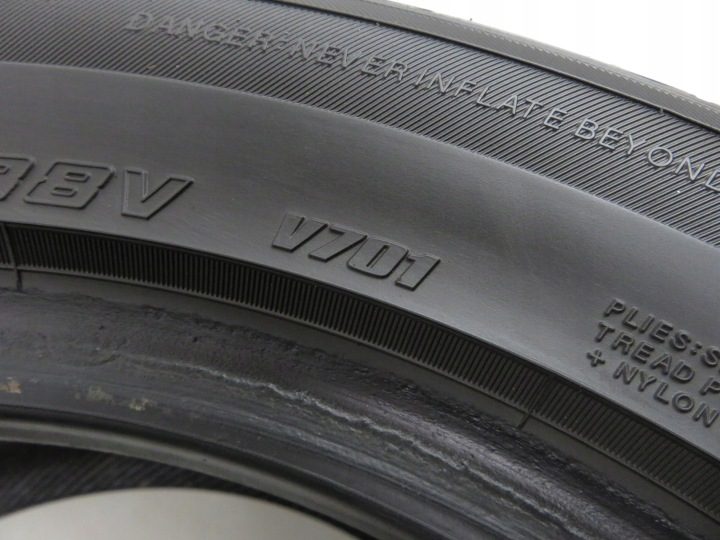 Шина летняя Yokohama ADVAN Fleva V701 205/55R15 88 В защита диска, фото 6