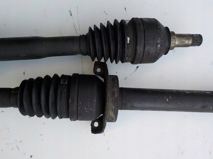 MERCEDES-BENZ КЛАСС А (W169) ПОЛУОСЬ ПРАВАЯ 1.5 бензин, фото 3
