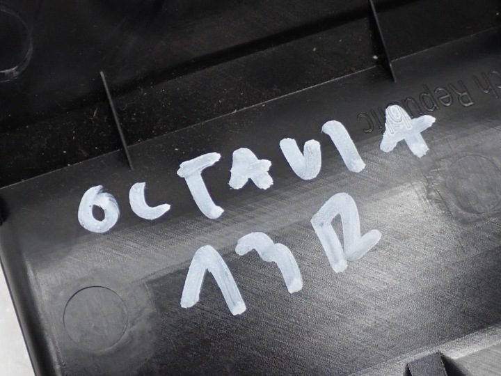 ГНЕЗДО ПОРТ USB AUX ЕВРОПА 5E1857367 5Q0035724 SKODA OCTAVIA III 5E 13 г., фото 6