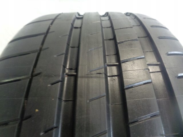 Шина летняя Michelin Pilot Супер Sport 235/35R20 92 Y усилитель (XL) K1 - Ferrari, фото 2