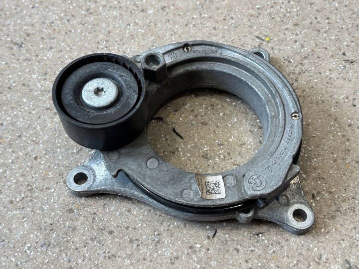 Натяжитель ремня генератора BMW X3 G01 8579118, фото 8