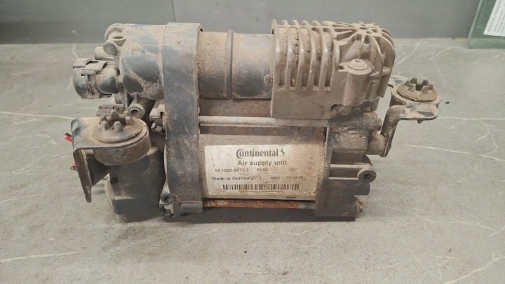 Volvo OE 15.1500-0071.3 компрессор пневмоподвески, фото 1