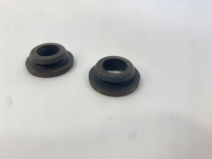 ОСНОВАНИЕ КРЕПЛЕНИЕ РЕЗИНКА РАДИАТОРА MERCEDES W123 W201 W124 W463 1235040412, фото 8